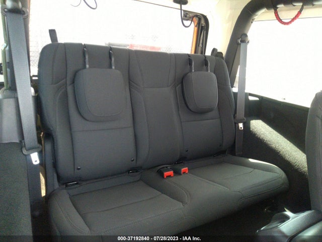 1C4GJXANXMW756677 Jeep Wrangler Sport S