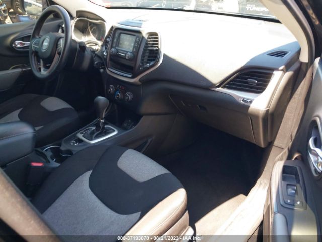 1C4PJLAB8EW314139 Jeep Cherokee Sport