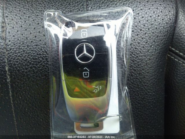 WDDZF4KB7KA488037 Mercedes-Benz E-class E 300