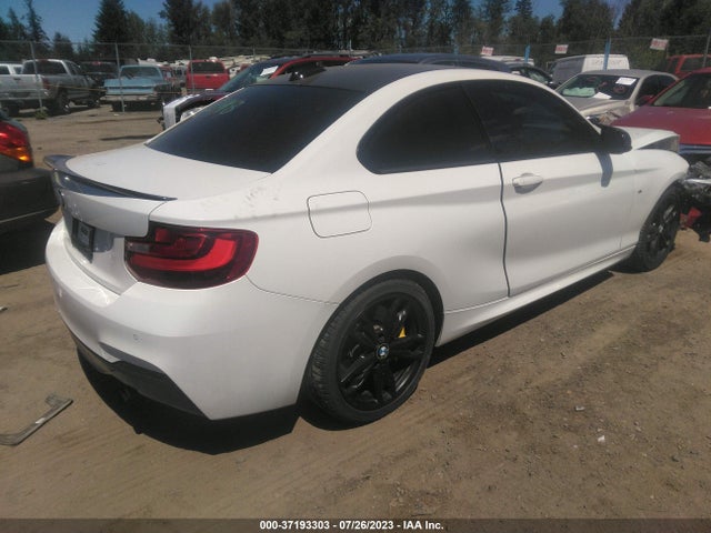BMW 2 Series M235i Xdrive 2015 WBA1J9C5XFVX98688 Image 9