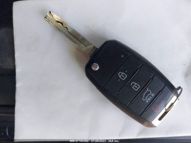 5XYPG4A31HG283962 KIA SORENTO LX