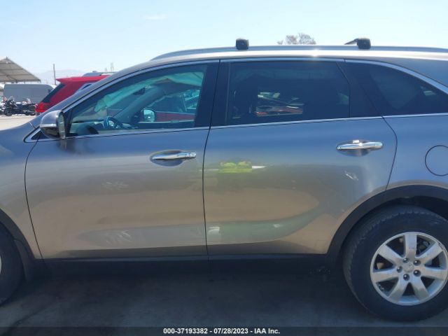 5XYPG4A31HG283962 KIA SORENTO LX
