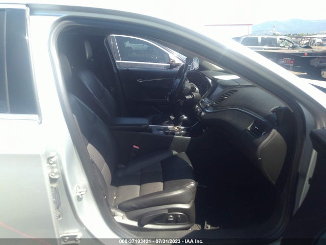 Chevrolet IMPALA LT 2017 1G1105S32HU166462 Image 11
