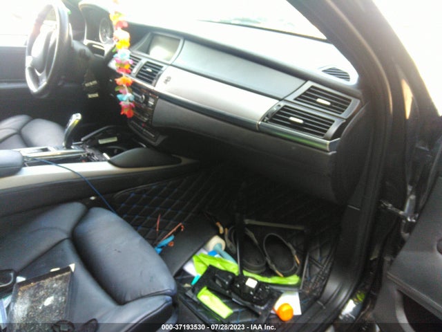5YMGZ0C58E0C40393 BMW X6 M