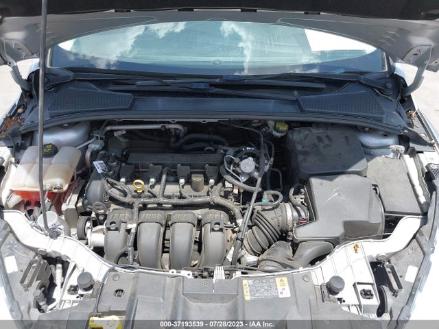 2015 FORD FOCUS SE VIN: 1FADP3F2XFL340759