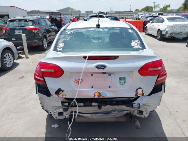 2015 FORD FOCUS SE VIN: 1FADP3F2XFL340759
