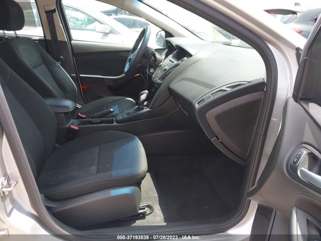 2015 FORD FOCUS SE VIN: 1FADP3F2XFL340759