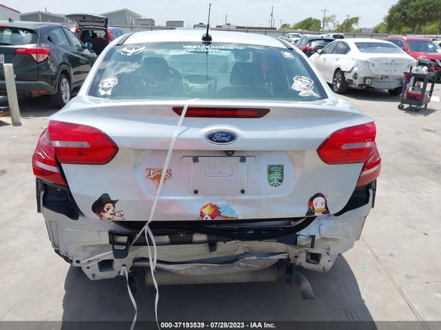 2015 FORD FOCUS SE VIN: 1FADP3F2XFL340759
