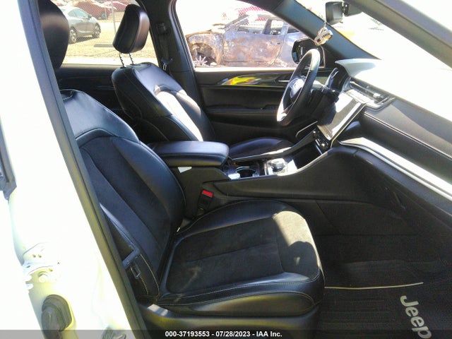 1C4RJKAG3M8209221 Jeep Grand Cherokee L Altitude