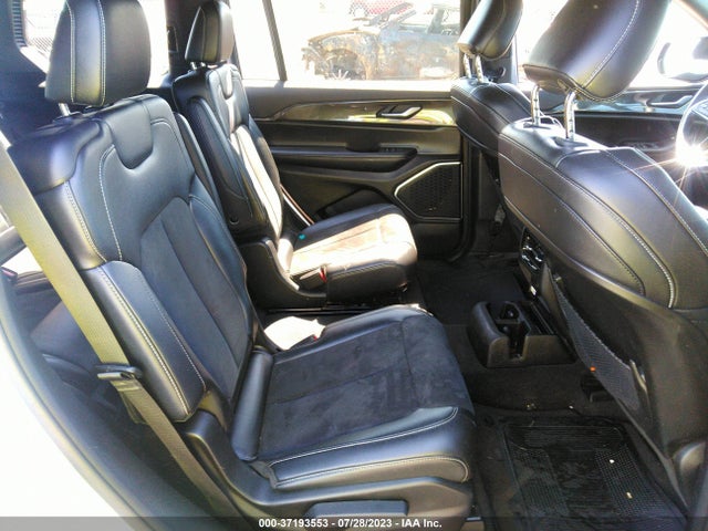 1C4RJKAG3M8209221 Jeep Grand Cherokee L Altitude