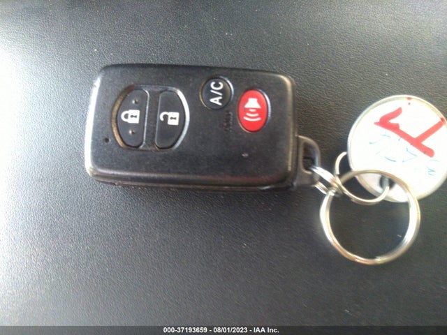 Toyota Prius Four/five/three/one/two 2014 JTDKN3DU1E1737315 Image 3