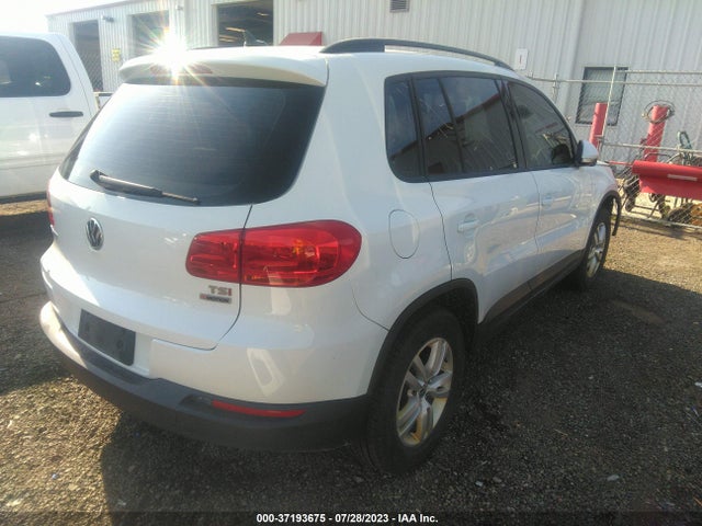 WVGBV7AX6HK025916 Volkswagen TIGUAN
