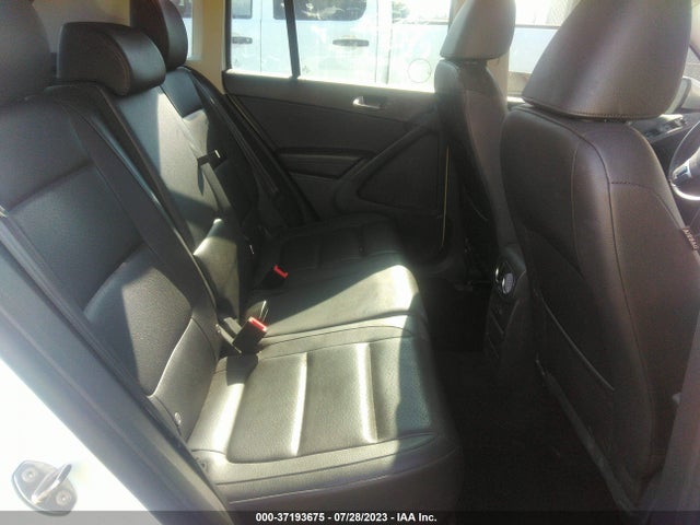 WVGBV7AX6HK025916 Volkswagen TIGUAN