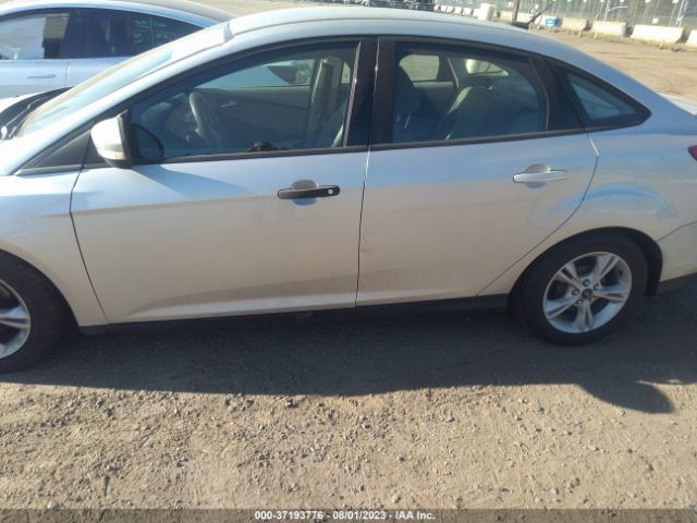 1FADP3F27EL414427 Ford FOCUS SE