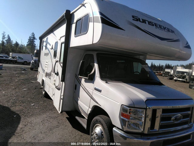 2018 Ford E-Series, VIN: 1FDXE4FS4JDC40271