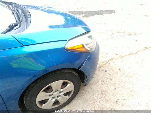 2015 KIA FORTE LX VIN: KNAFX4A68F5288634