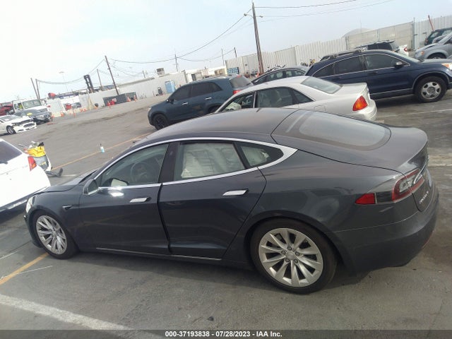 Tesla Model S 75d/100d/p100d 2018 5YJSA1E2XJF292118 Image 5