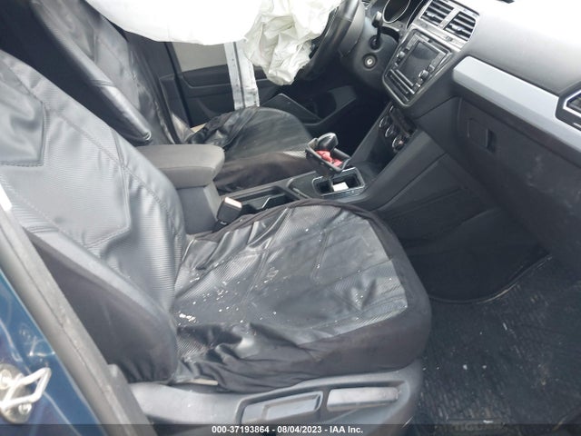 3VV1B7AX2JM164899 Volkswagen TIGUAN S