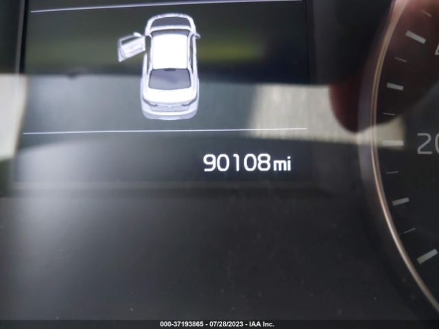 KNALC4J1XJ5097289 KIA Cadenza Premium