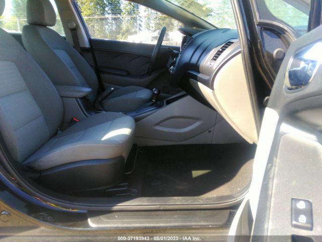 KNAFX4A86E5184000 KIA FORTE EX