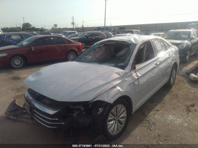 3VWC57BU3KM141326 Volkswagen Jetta S/se/r-line