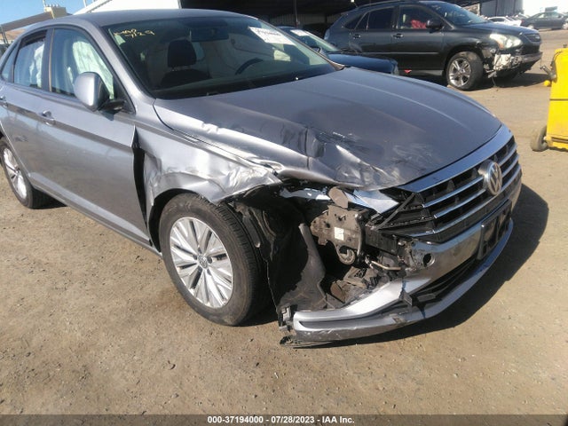 3VWC57BU8KM234536 Volkswagen Jetta S/se/r-line