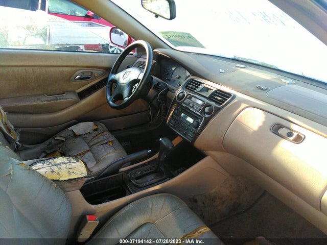 1998 HONDA ACCORD CPE EX VIN: 1HGCG2256WA000313