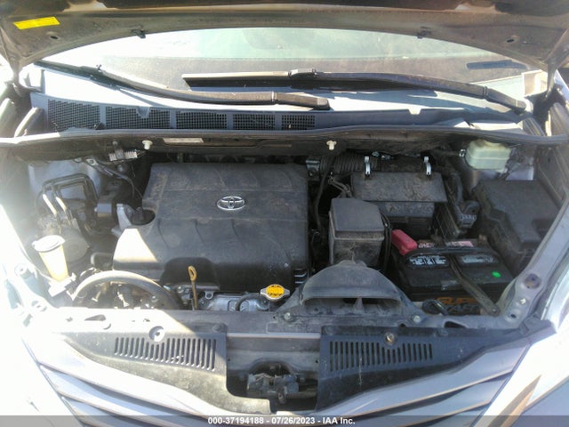 Toyota SIENNA LE 2015 5TDKK3DC3FS573604 Image 16