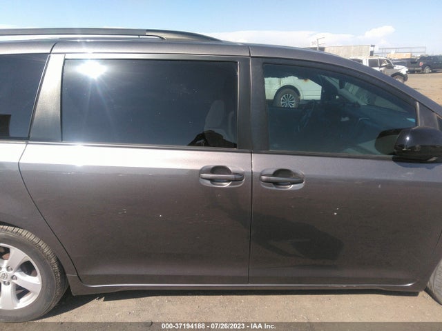 Toyota SIENNA LE 2015 5TDKK3DC3FS573604 Image 5
