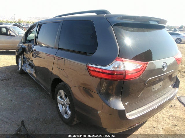 Toyota SIENNA LE 2015 5TDKK3DC3FS573604 Image 9