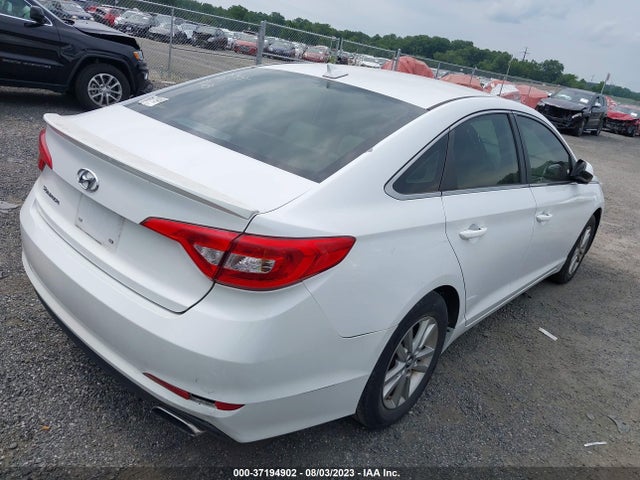 2015 HYUNDAI SONATA 2.4L SE VIN: 5NPE24AF5FH018547