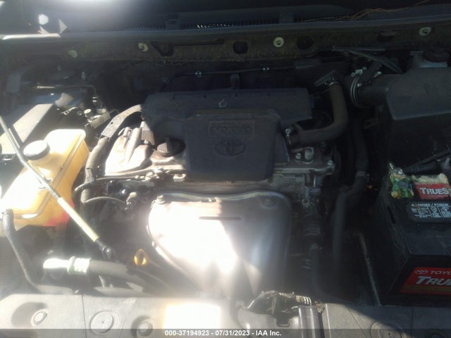 Toyota RAV4 LE 2017 JTMZFREV4HJ721782 Image 10