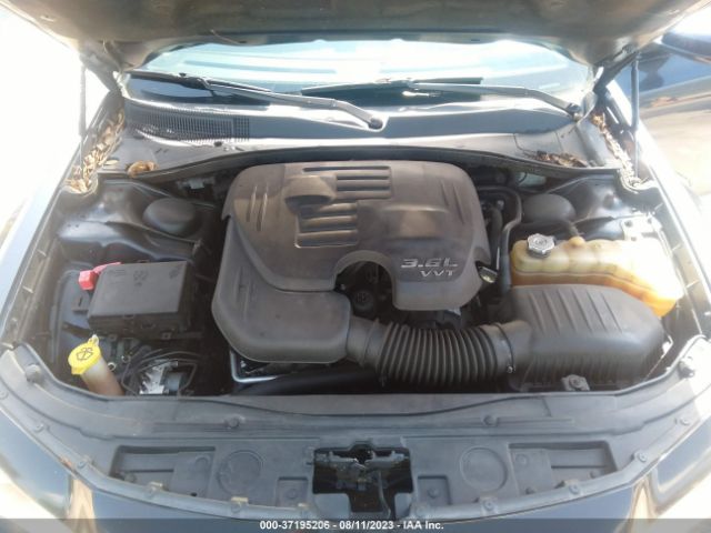 2C3CCABG9KH559585 Chrysler 300 300s