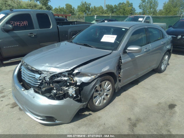 1C3CCBAB7EN122496 Chrysler 200 LX
