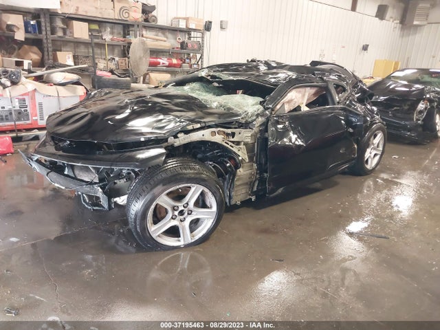 Chevrolet Camaro 1lt 2017 1G1FB1RS7H0205303 Image 2