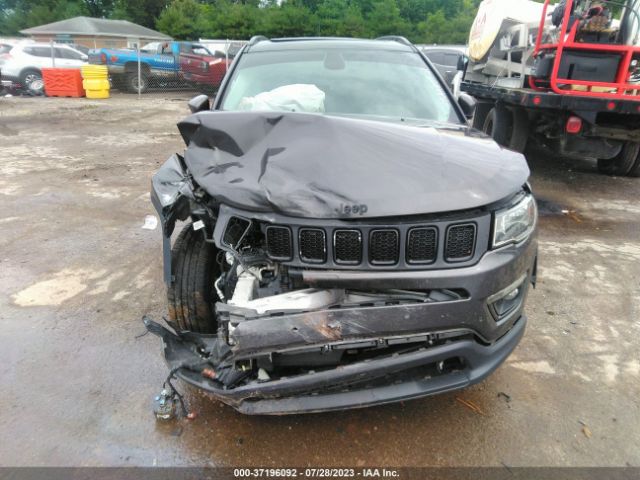 3C4NJDBB1KT674737 Jeep Compass Altitude