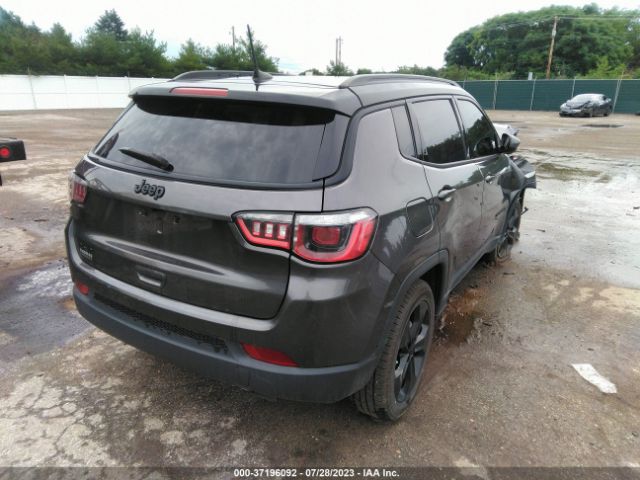 3C4NJDBB1KT674737 Jeep Compass Altitude