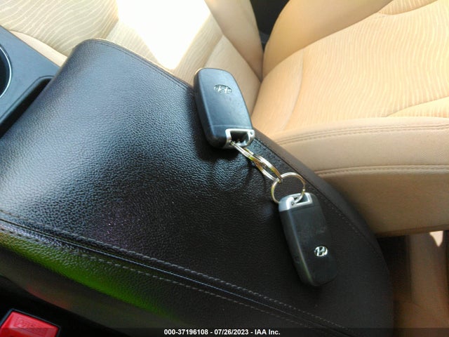 Hyundai SONATA HYBRID 2015 KMHEC4A44FA139567 Image 11