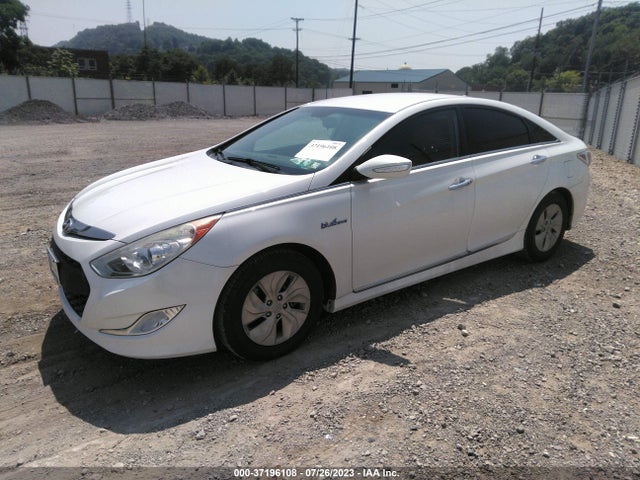 Hyundai SONATA HYBRID 2015 KMHEC4A44FA139567 Image 2