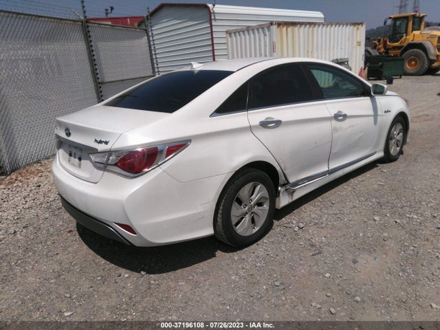 Hyundai SONATA HYBRID 2015 KMHEC4A44FA139567 Image 4