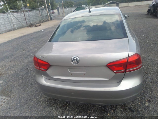 2013 VOLKSWAGEN PASSAT S VIN: 1VWAP7A34DC043579