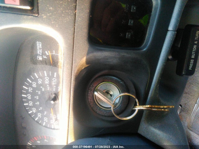 1998 TOYOTA TACOMA VIN: 4TAVL52N5WZ012213