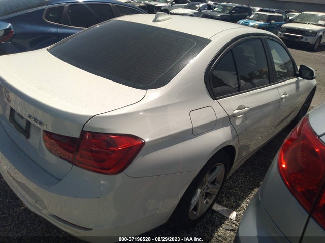WBA3C1C52EK116794 BMW 3 Series 328i