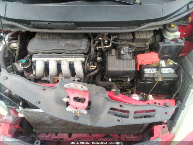 2012 HONDA FIT VIN: JHMGE8H34CC028155