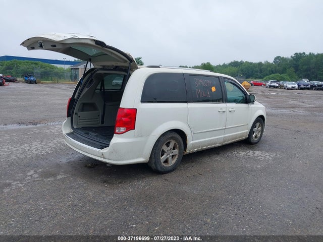 2011 DODGE GRAND CARAVAN CREW VIN: 2D4RN5DG7BR748799