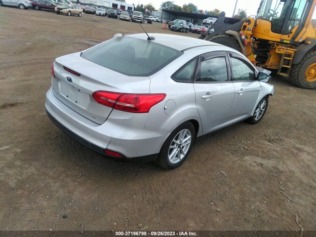 2018 FORD FOCUS SE VIN: 1FADP3F2XJL320844