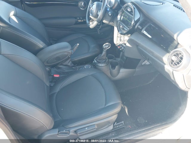 2017 Mini Roadster, VIN: WMWWG5C50H3C20047