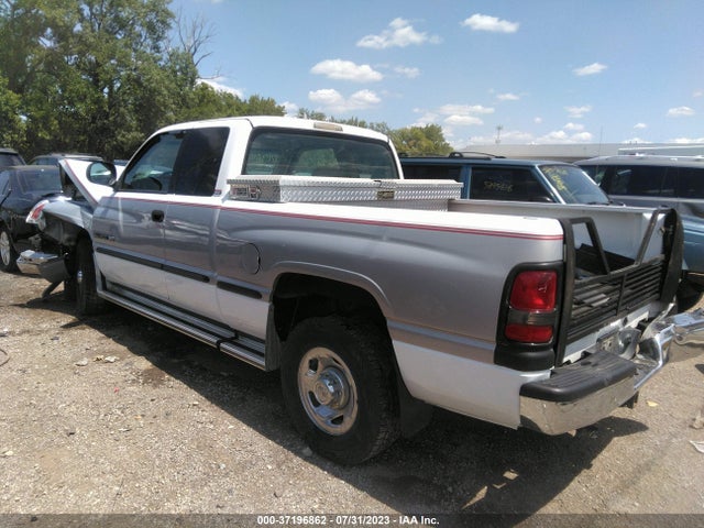1998 DODGE RAM 2500 VIN: 3B7KC22W4WG138156