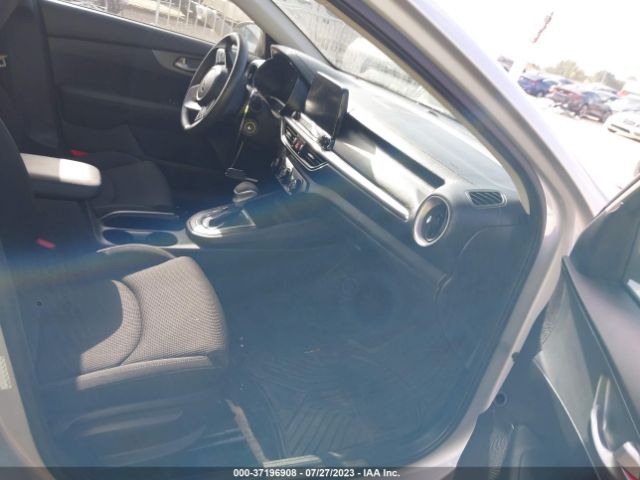 3KPF24AD0ME363764 KIA Forte Lxs