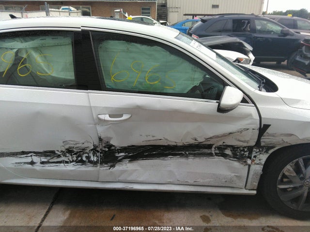 1VWBA7A36JC051071 Volkswagen Passat 2.0t Se